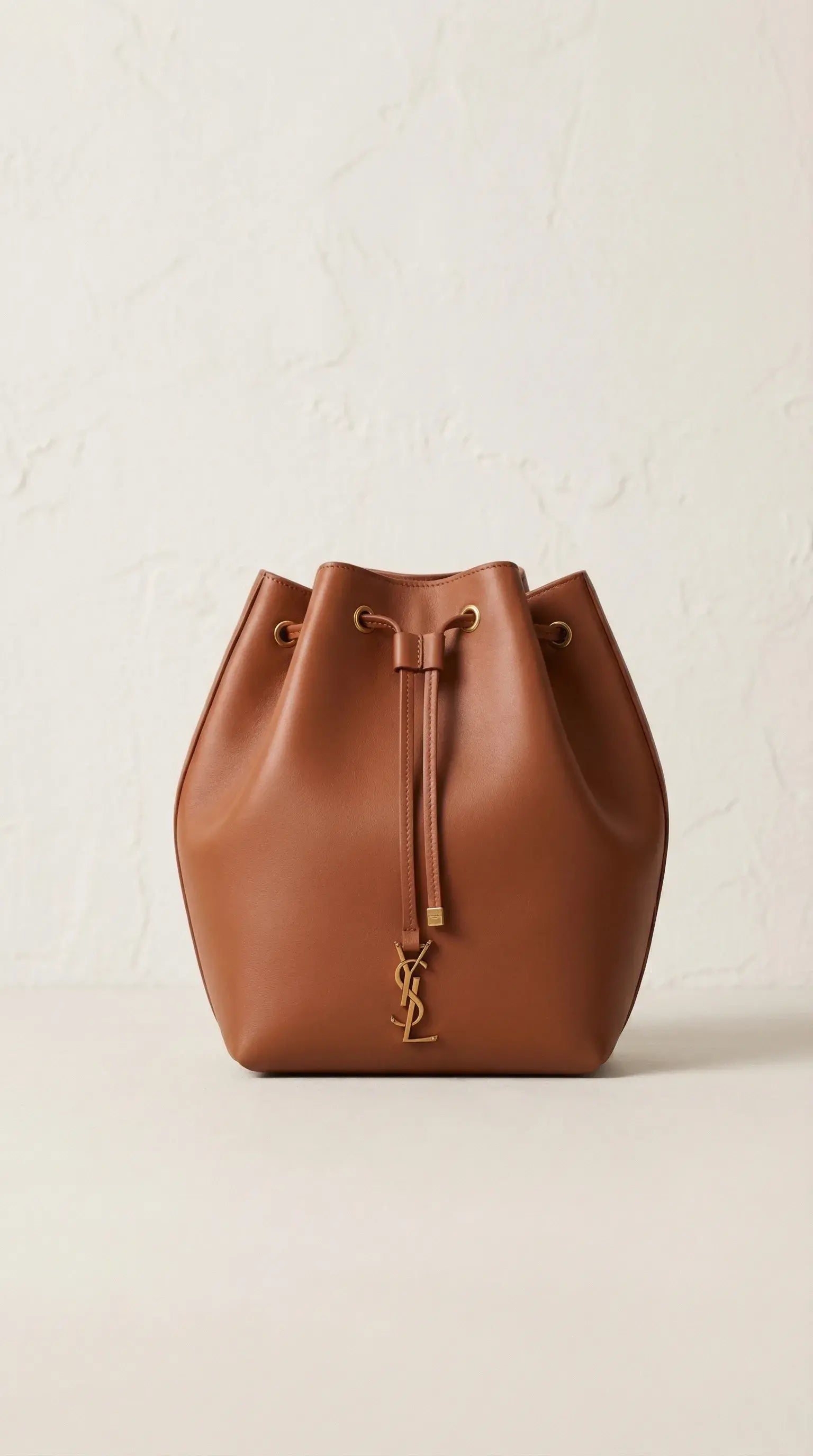 Le 37 Bucket Bag – Cognac Smooth Leather (Gold Hardware)